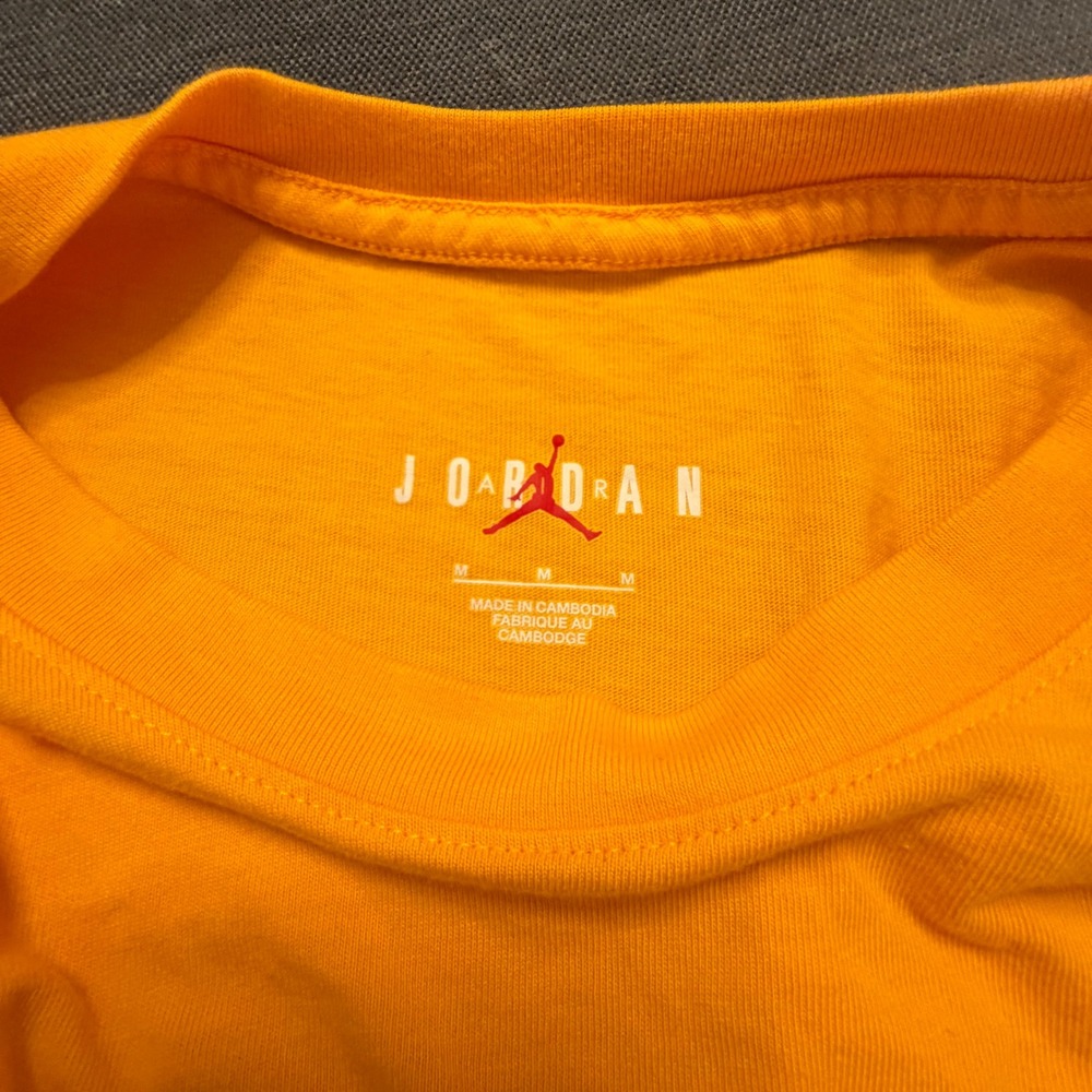Jordan Jumpman Embroidered Logo T-Shirt Orange Mens Size Medium Short Sleeve - Picture 3 of 4